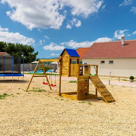 Gorgeous In With Wifi Holiday home *